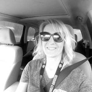 Meet your Posher, April